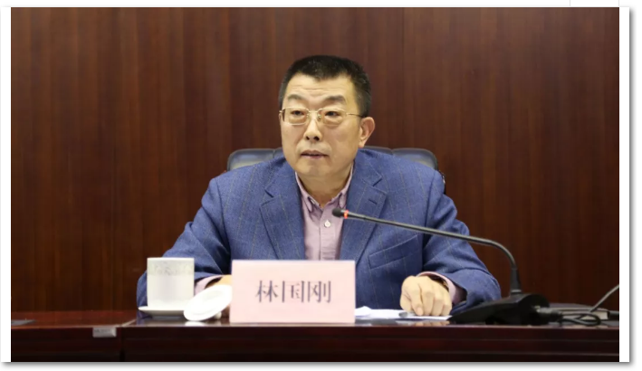 山影集團(tuán)2018年度總結(jié)表彰大會(huì)召開