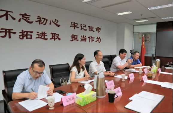 省委宣傳部副部長魏長民帶領(lǐng)部政策法規(guī)研究室同志來山影集團調(diào)研指導(dǎo)