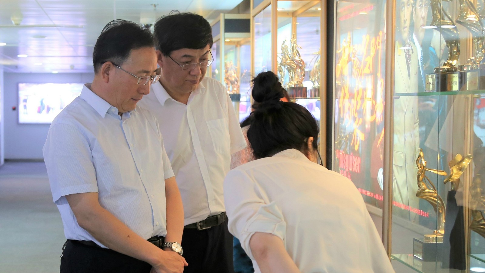 省委宣傳部副部長、省電影局局長程守田到山東影視傳媒集團調研